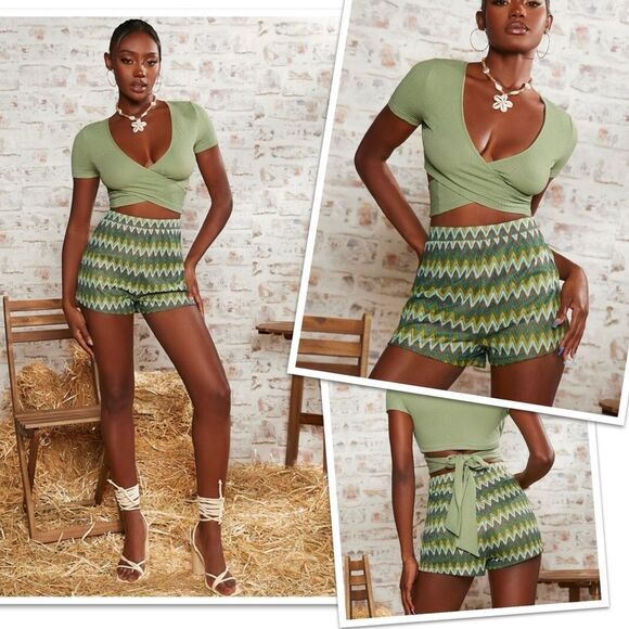 SHEIN Short set with Wrap Knot Back Crop Top - Picture 1 of 12